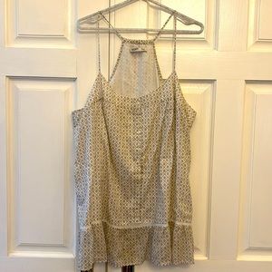 Old Navy Women’s Camisole Type Top, Size XL. Tan and Ivory Floral. NWT.